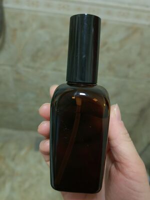 Wholesale Amber Square Glass Cosmetic Bottle 10ml 30ml 100ml with Mist Sprayer for Perfume & Lotion Pump for Cream